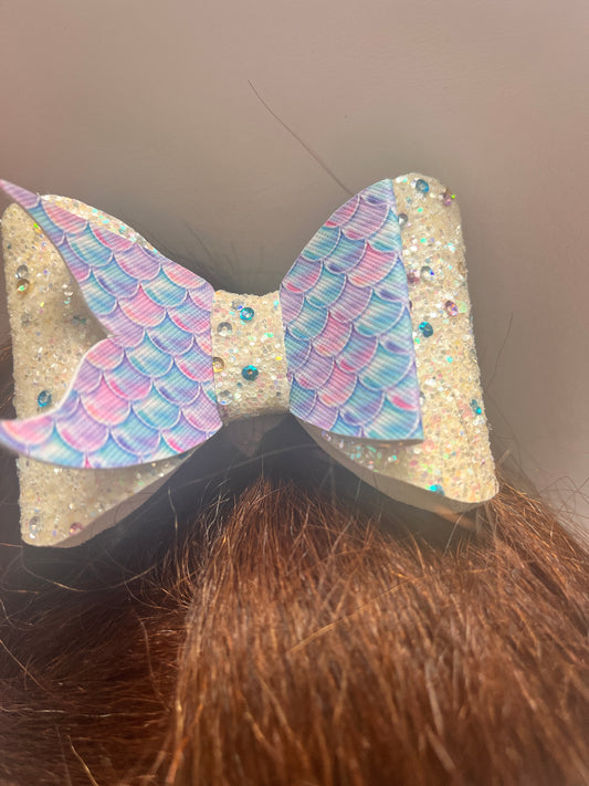 Glitter Chic Hairbow with Mermaid Tail